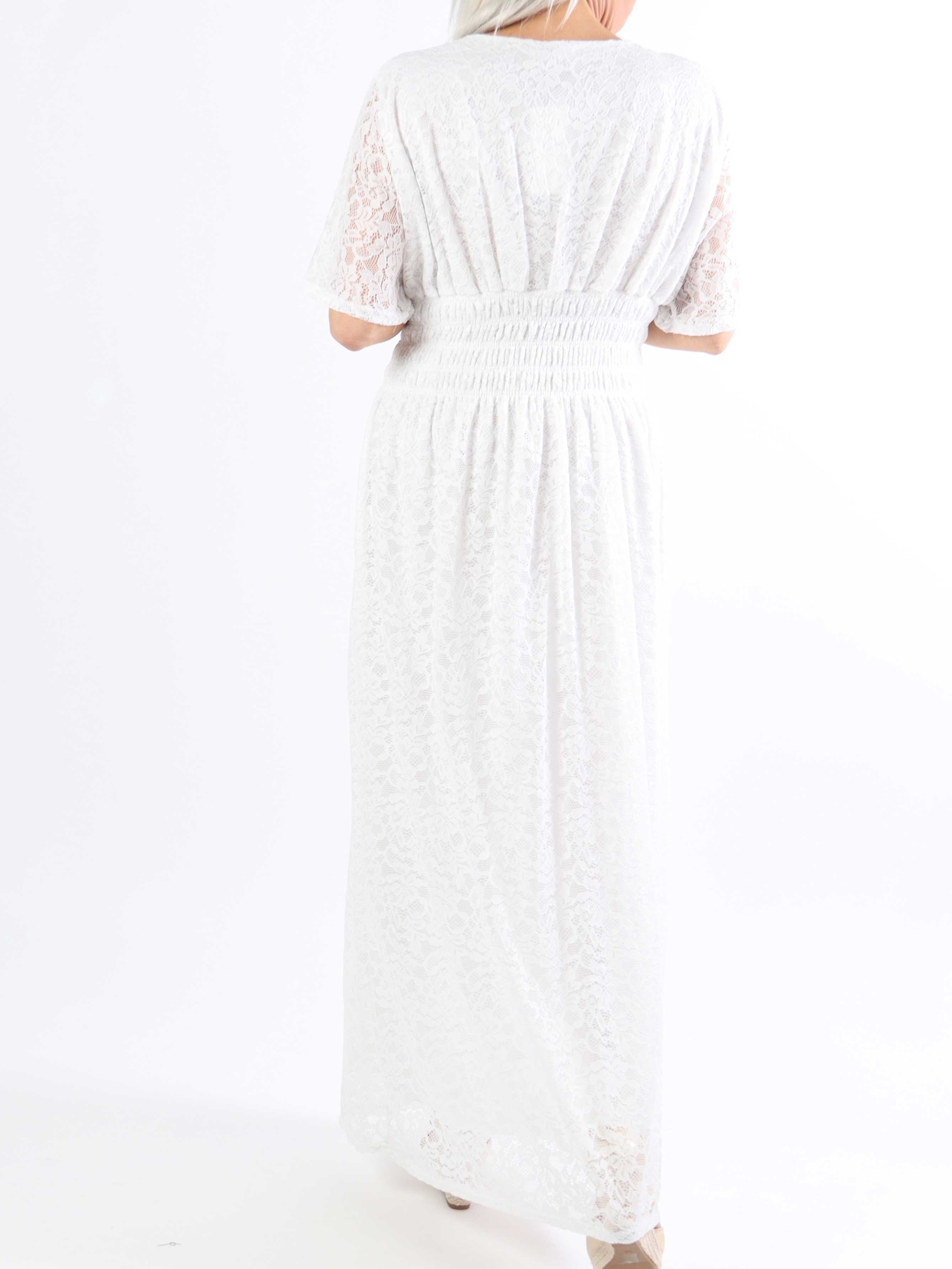 Pams Lace - Lang plus size kjole i blonde med smock under brystet